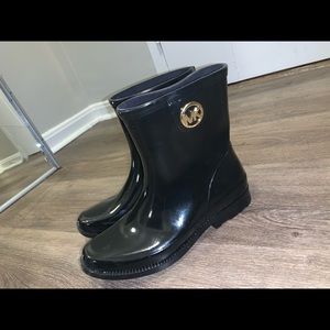 Michael Kors Chelsea Rain Boots